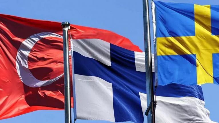 Türkiyə, İsveç və Finlaniya nümayəndələri arasında görüş başladı
