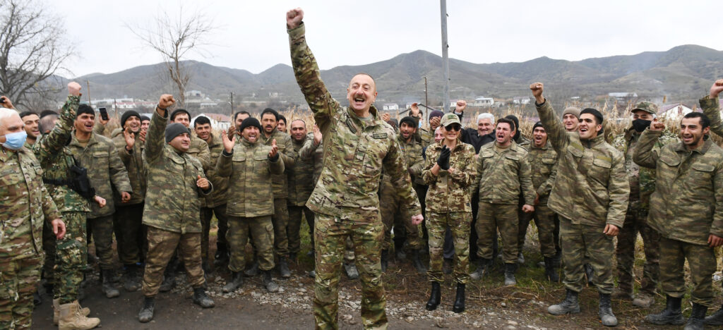 AVMVİB sədrindən Silahlı Qüvvələr Günü münasibətilə təbrik