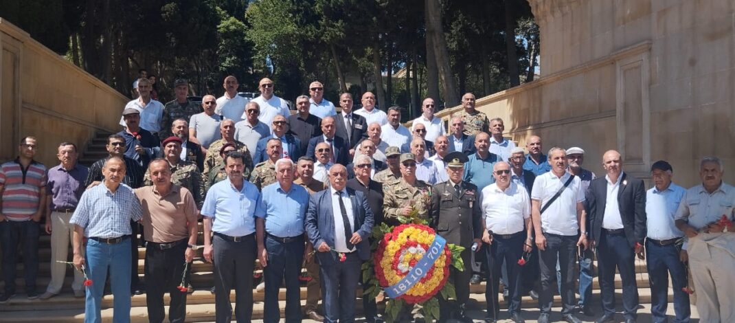 AVMVİB kollektivi Silahlı Qüvvələr Günü münasibətilə Şəhidlər Xiyabanını ziyarət etmişdir