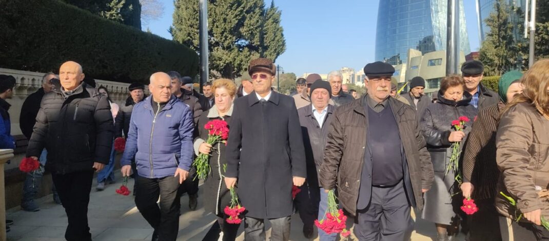 AVMVİB kollektivi Daşaltı şəhidlərini ziyarət etdi