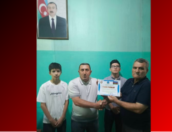 AVMVİB Yardımlı rayon şöbəsi yüksək nəticə göstərən şagirdləri mükafatlandırıb