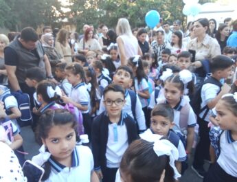 Birinci siniflərin təhsilə ilk addımı…